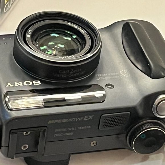 Sony Cyber-shot DSC-S85 4.1MP Digital Cameras with Box & Manual PART ONLY - Picture 3 of 6